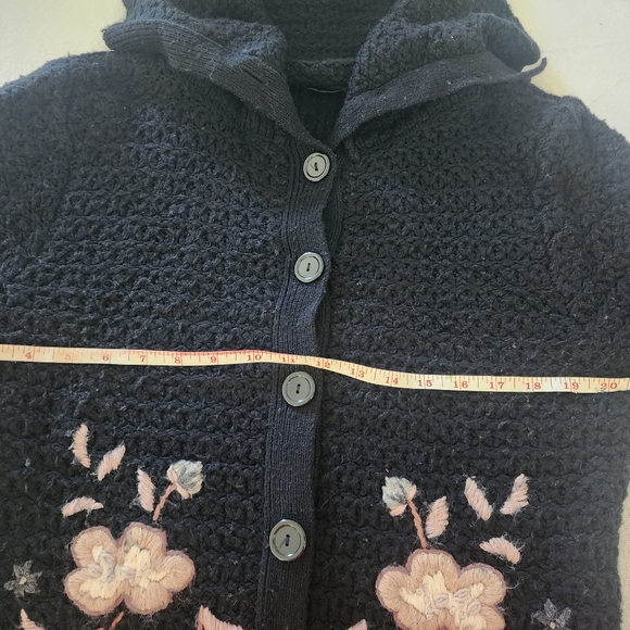 Knit floral button down sweater coat - Picture 3 of 3